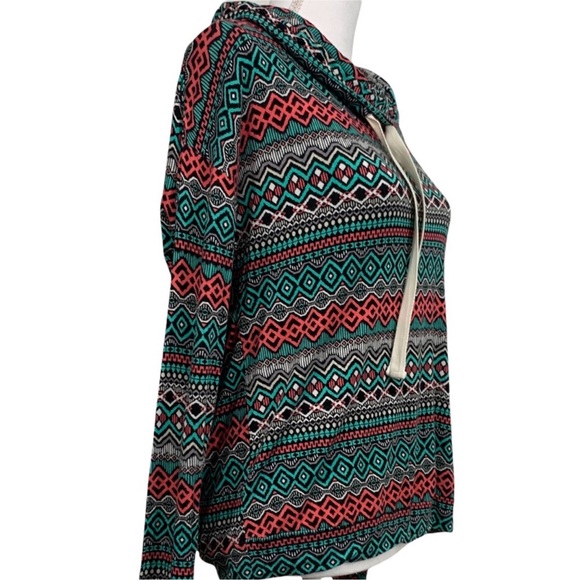 ULTRA FLIRT / Cool Pattern Cowl Neck Shirt / Medium - Picture 7 of 8